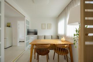 5 Min to 마포역, Easy Access to Hongdae, Airport Railroad and Bus - Foreigner only - Seul - 0