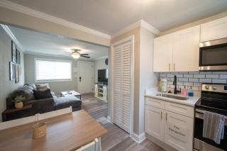 OV Mosaic Suites - Serene - North Camellia Acres - 8