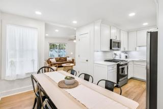 Experience Local Living in this Chamblee Home - Atlanta - 8
