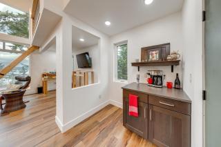 Waterfront Whidbey Island Hideaway with Beach Access - Greenbank - 6