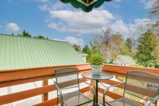 Aiken Apt with Garden-View Balcony Half-Mi to Dtwn! - Aiken - 0