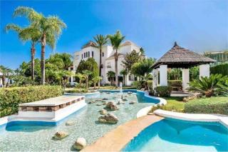 Luxury Golf Rio Real Apartment - Marbella - 0