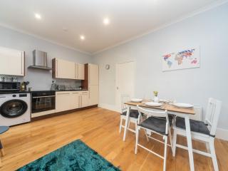 Beautiful Clapham Art Apartment - London - 8