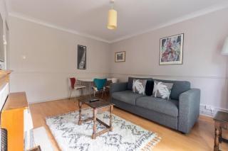 Charming One Bed Abode In East Putney - London - 2