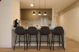 Charming 2BR with Balcony in Miraflores - 5