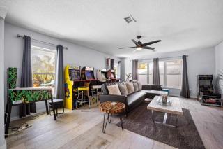 Canal Front Beach Home, Private Pool - Flagler Beach - 9