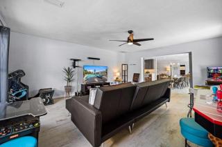 Canal Front Beach Home, Private Pool - Flagler Beach - 4