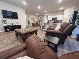 2 King Beds & Private Office Space - Lake Charles - 8