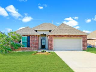 Petfriendlymid-term Stays2king Beds&desk - Lake Charles - 6