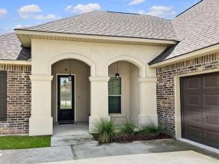 Luxurious Mid-term Retreat 2kingbeds - Lake Charles - 5