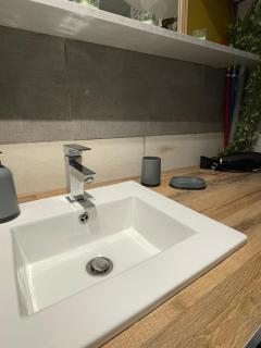 Le petit républicain -Nid douillet Péage - 1