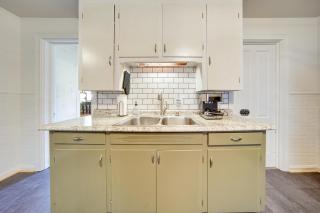 Central Meadville Apartment - Walk to Downtown! - Meadville - 3
