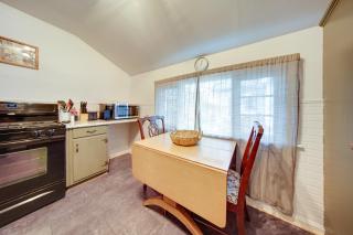 Central Meadville Apartment - Walk to Downtown! - Meadville - 1
