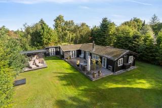 Authentic Log House Near Beach - Marielyst - 0
