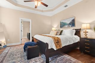Tailored For Working Professionals At Thibs Crib - Lake Charles - 3