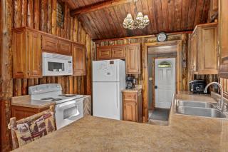 Trails and Tails Getaway by Simple Life Rentals - Florence - 8