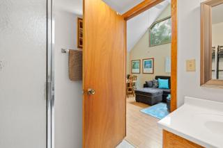Sunset Shores - Sunflower Cabin #4 by Simple Life Rentals - Baileys Harbor - 2