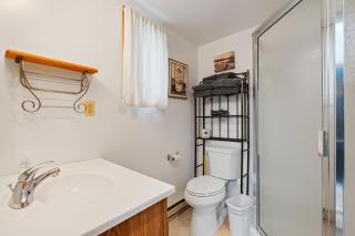 Sunset Shores - Sunflower Cabin #4 by Simple Life Rentals - 3