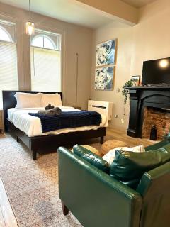 Newly renovated apartment in the heart of Detroit! - Detroit - 9