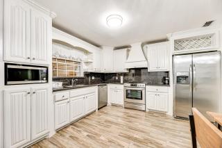 Convenient, Spacious and Peaceful Home in Edinburg! - Edinburg - 4