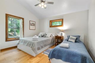 Gibraltar Getaway by Simple Life Rentals - 1
