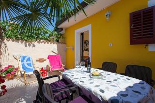 Holiday Home 4928-11 for 4 Pers in Porec - 2