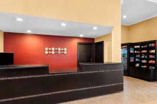SureStay Plus by Best Western San Antonio Fiesta Inn - San Antonio - 7