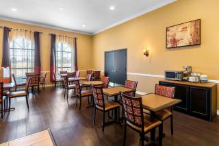 SureStay Plus by Best Western San Antonio Fiesta Inn - San Antonio - 3