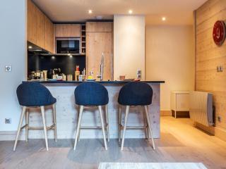 Appartement centre-ville, proche pistes et commerces, 6 pers., 2 ch., balcon, parking inclus - FR-1-519-5 - Val dʼIsère - 8