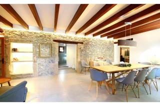 Country Lane Farmhouse Set In Pollenca Hills - 1