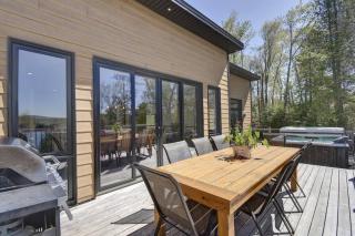 Modern Lakefront Chalet Private Jacuzzi Dock - Chertsey - 3