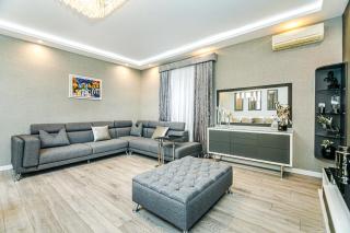Luxury 3 Bedroom Apartment in Nizami street - 7