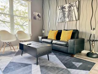 Luxury New 1B1B Private Balcony w Washer Dryer 525Pkwy - Atlanta - 0