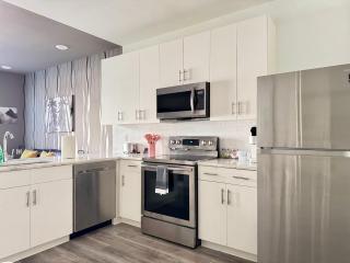 Luxury New 1B1B Private Balcony w Washer Dryer 525Pkwy - Atlanta - 5