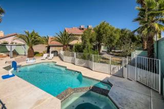 Heated Pool with Cabana & Game-Room 15 Min to Strip - Las Vegas - 9