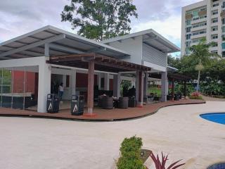 Hospedaje cómodo con oficina - Heredia - 1