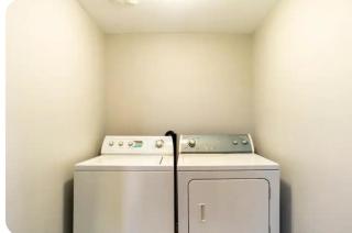 Comfortable Spacious Suite - Brampton - 8
