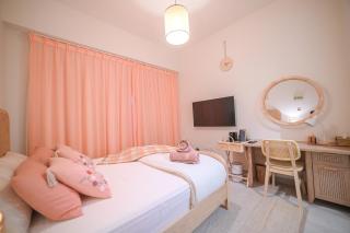 UrbanHomes - Cozy, Wooden and Travel Eco-Friendly Studio - 2