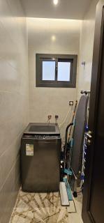 شقة خاصه مفروشه غرفتين وصاله ومطبخ - 6