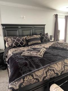 Beautiful Private 4-bedroom home on 2 acres - 6