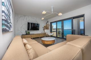 Villa Vista - 2