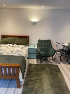 Haleema Lodge - Goodmayes - 4