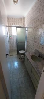 A poucos metros da Praia! - Guarujá - 8