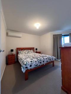 Sandcastle - A Esplanade Place, Stunning Views - Kingscote - 4