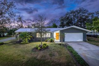 Breezy Blue-Pool Hot Tub Minutes to Beach Games - 5
