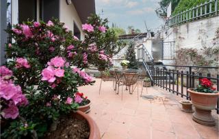 Gorgeous Apartment In Il Ferrone - 1