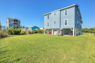 SeaSide by Oak Island Accommodations - 8