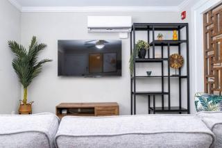 Sojourn Beach Side Paradise Cove Suite - 0