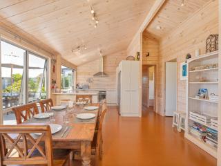 Kowhai Retreat - Matarangi Holiday Home - Matarangi - 2
