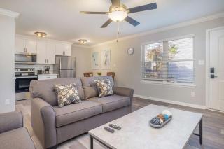 Hillside Cove - Plank Suite - 9